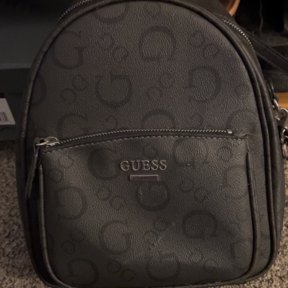 Guess mini back pack